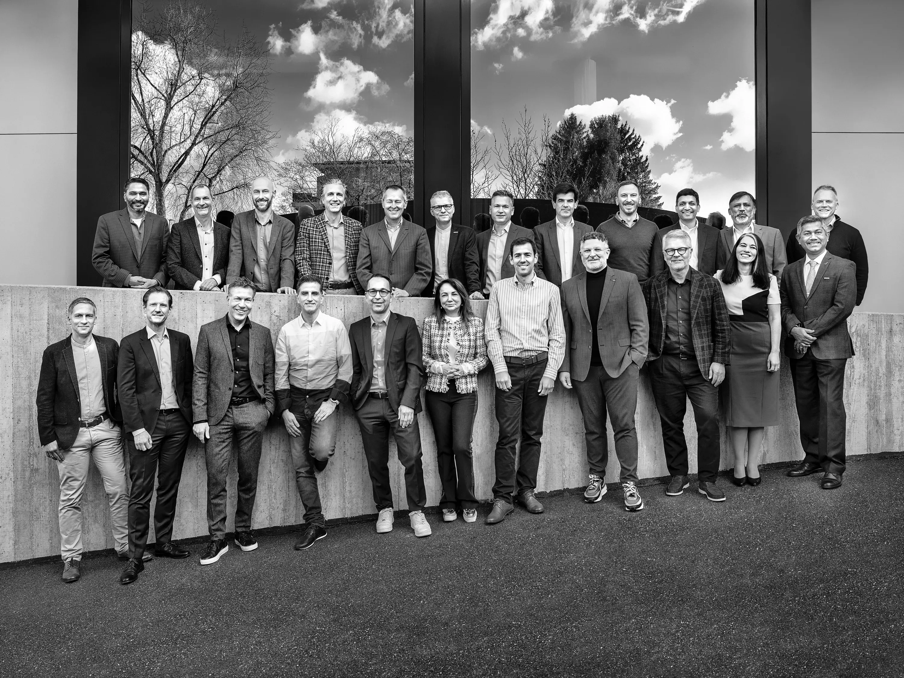 group_img